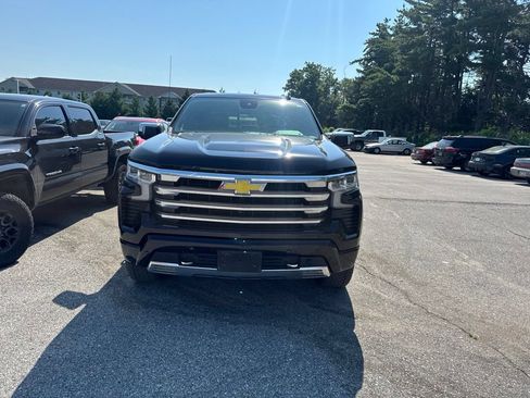 Used 2022 Chevrolet Silverado 1500 High Country AWD/4WD image 3