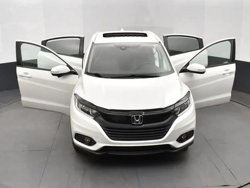 Used 2022 Honda HR-V EX-L image 10