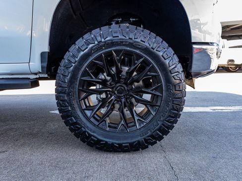 Used 2023 Chevrolet Silverado 1500 LTZ w/ LTZ Convenience Package II image 12