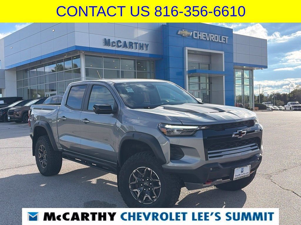 Used 2025 Chevrolet Colorado ZR2 w/ Technology Package AWD/4WD image 1