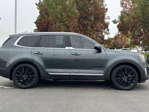 Used 2020 Kia Telluride SX w/ SX Prestige Package image 3