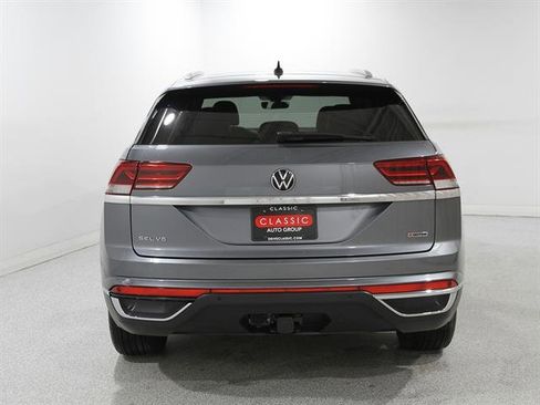 Used 2022 Volkswagen Atlas Cross Sport SEL image 21