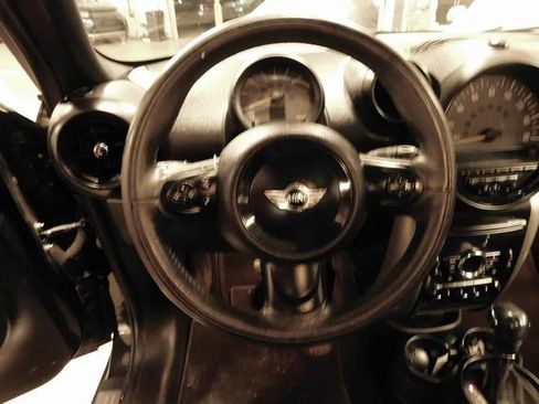 Used 2015 MINI Cooper Countryman w/ Premium Package image 28