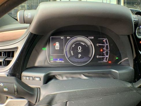 Certified 2024 Lexus ES 300h Ultra Luxury image 15