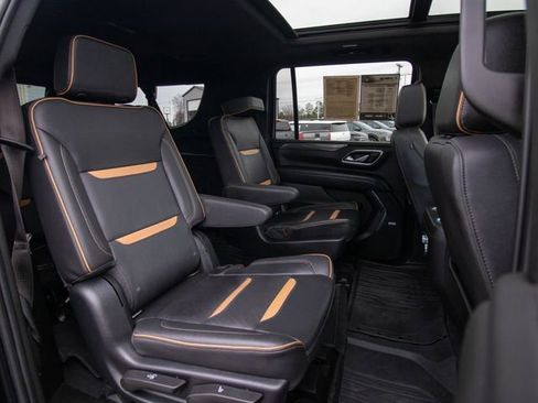Used 2022 GMC Yukon XL AT4 w/ Max Trailering Package image 17