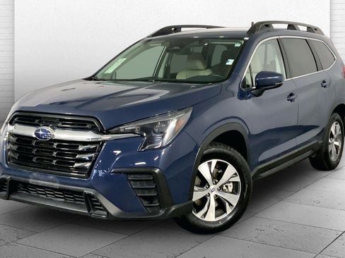 Used 2025 Subaru Ascent Premium AWD/4WD image 12