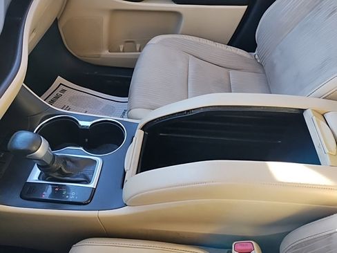 Used 2018 Toyota Highlander Plus image 30