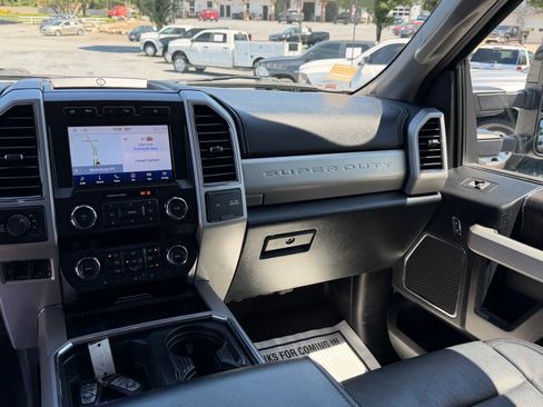 Used 2020 Ford F250 Lariat w/ Lariat Ultimate Package AWD/4WD image 20