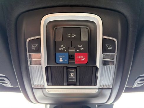 Used 2023 RAM 1500 Laramie AWD/4WD image 46