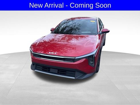 Used 2025 Kia K4 EX image 1