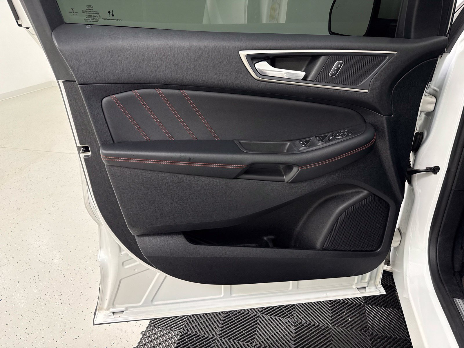 Used 2022 Ford Edge ST-Line AWD/4WD image 11