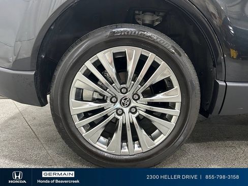 Used 2024 Toyota Venza Limited AWD/4WD image 10