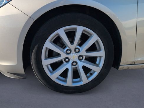 Used 2015 Chevrolet Malibu LT w/ Leather Package image 23