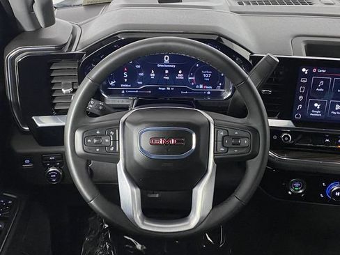 Used 2024 GMC Sierra 1500 Elevation AWD/4WD image 16