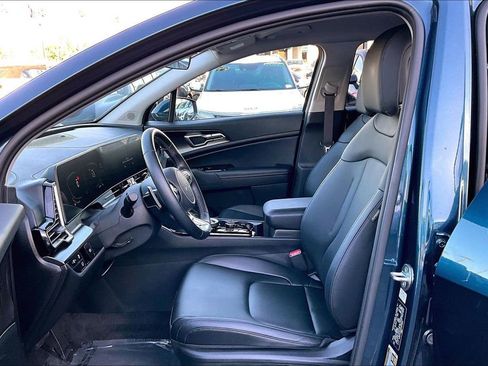 Used 2023 Kia Sportage EX image 14