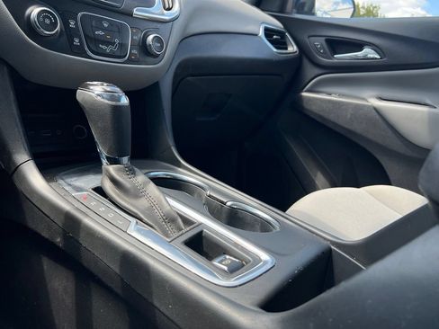Used 2020 Chevrolet Equinox LT w/ LPO, Floor Liner Package FWD image 22