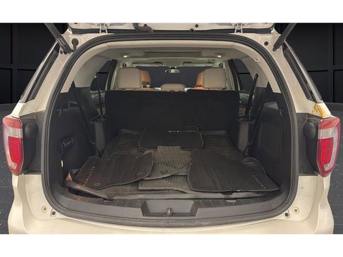 Used 2016 Ford Explorer Platinum AWD/4WD image 25