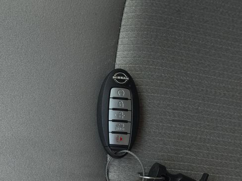 Used 2025 Nissan Altima 2.5 SV FWD image 25