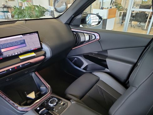 Used 2026 BMW X3 xDrive30 w/ Convenience Package image 18