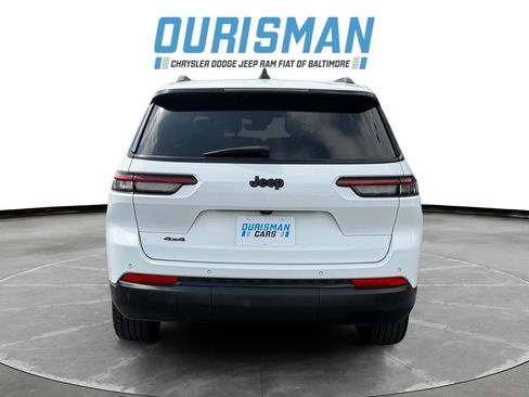 Used 2023 Jeep Grand Cherokee L Laredo AWD/4WD image 5