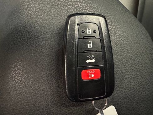 Used 2024 Toyota Camry SE w/ Convenience Package FWD image 17
