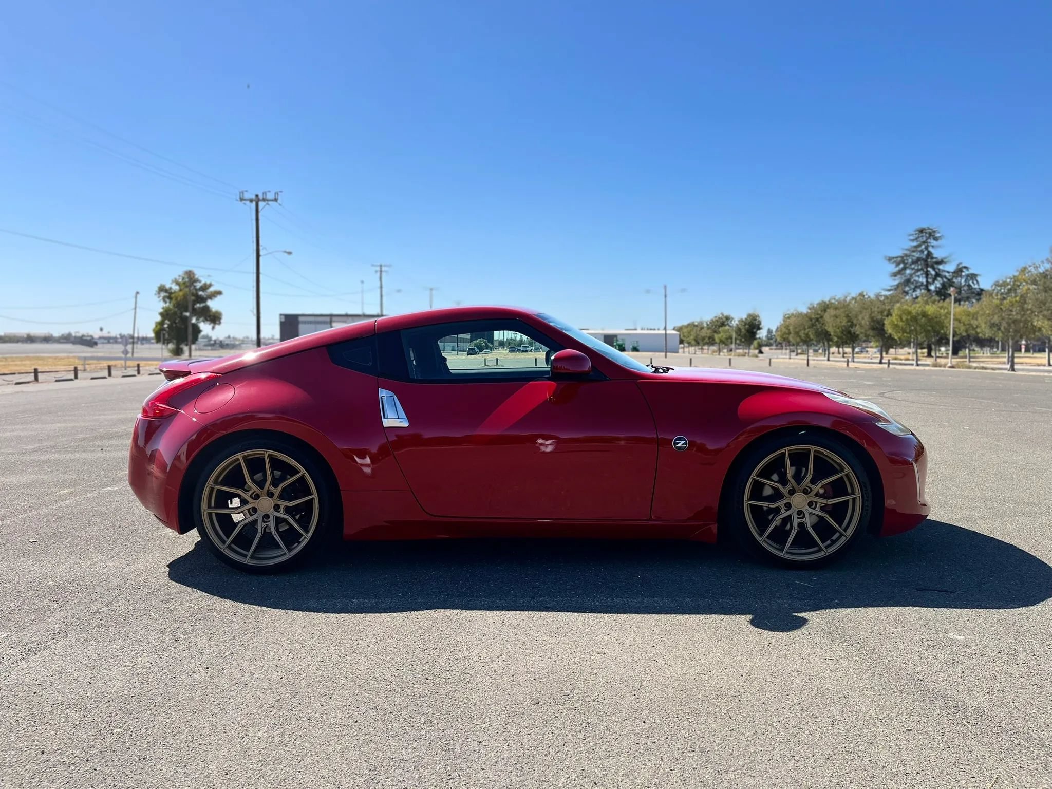 Used 2015 Nissan 370Z Coupe RWD image 4