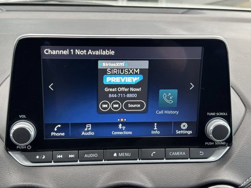 Used 2024 Nissan Sentra SV FWD image 18