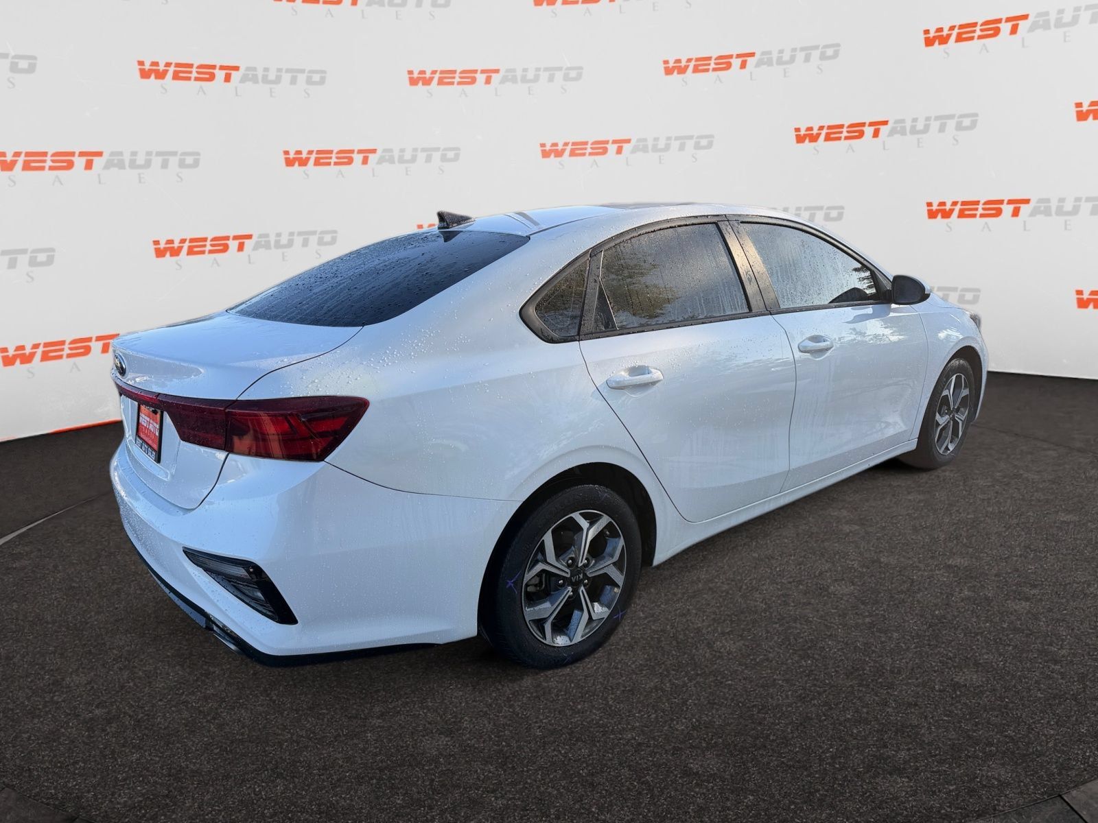 Used 2021 Kia Forte LXS FWD image 5