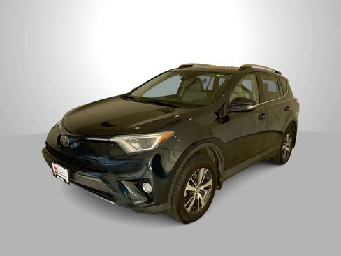 Certified 2018 Toyota RAV4 XLE AWD/4WD image 1