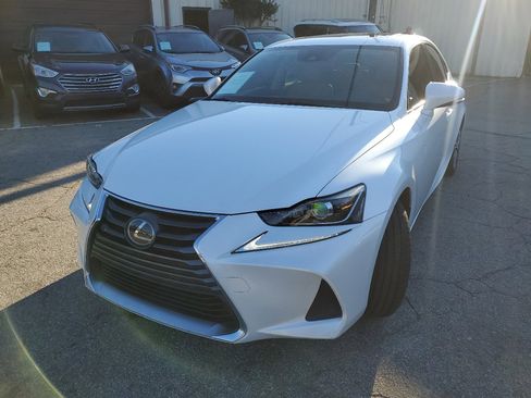 Used 2020 Lexus IS 300 w/ Accessory Package 2 image 11