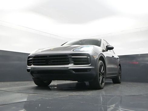 Used 2020 Porsche Cayenne AWD/4WD image 26