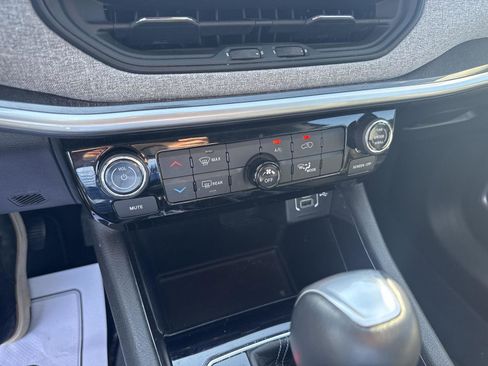 Used 2022 Jeep Compass Latitude AWD/4WD image 26