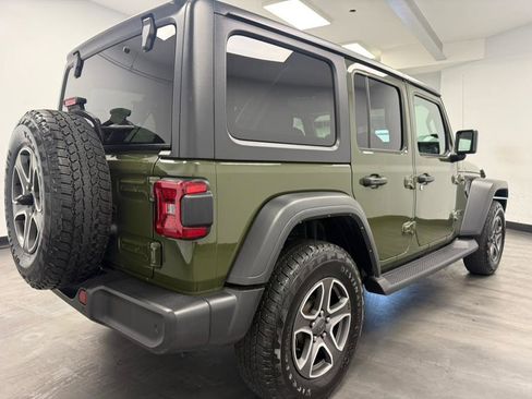 Used 2021 Jeep Wrangler Unlimited Sport image 30