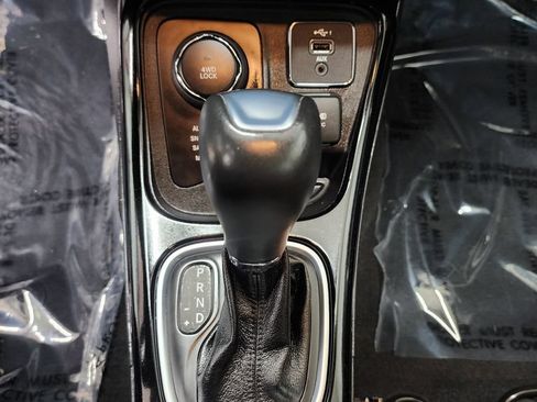 Used 2021 Jeep Compass Latitude w/ Sun and Sound Group AWD/4WD image 19