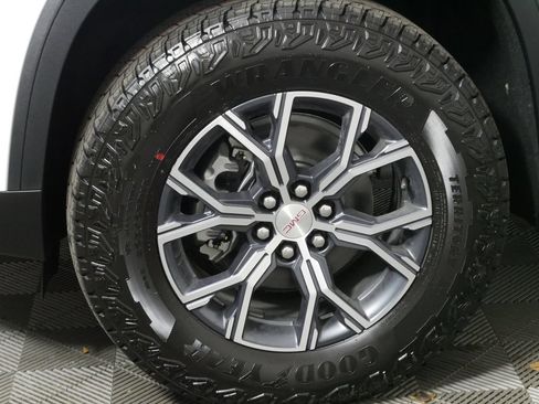 New 2026 GMC Acadia AT4 AWD/4WD image 11
