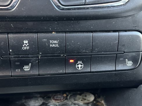 Used 2016 RAM 1500 Big Horn image 32