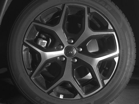 Used 2025 Jeep Compass Limited image 12