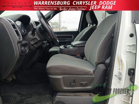 Used 2024 RAM 2500 Big Horn AWD/4WD image 11