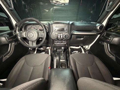 Used 2018 Jeep Wrangler Unlimited Sport S AWD/4WD image 21