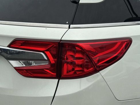 Used 2019 Honda Odyssey Elite image 6