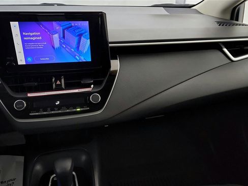 Used 2024 Toyota Corolla LE image 37