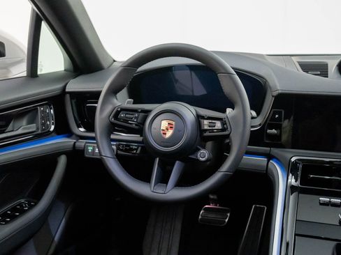 New 2026 Porsche Panamera 4 image 12