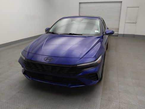 Used 2025 Hyundai Elantra SEL image 15