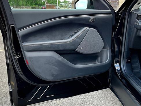 Certified 2024 Ford Mustang Mach-E Premium image 21