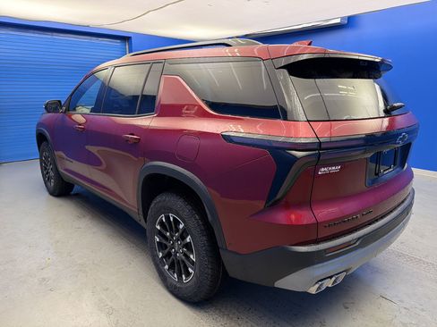 New 2026 Chevrolet Traverse Z71 w/ Enhanced Driving Package image 5