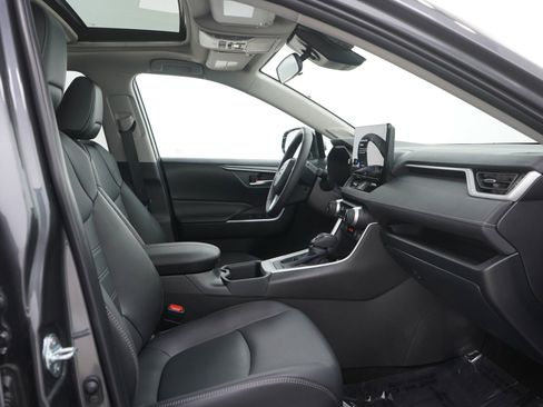 Used 2025 Toyota RAV4 XLE Premium w/ Weather Package AWD/4WD image 13