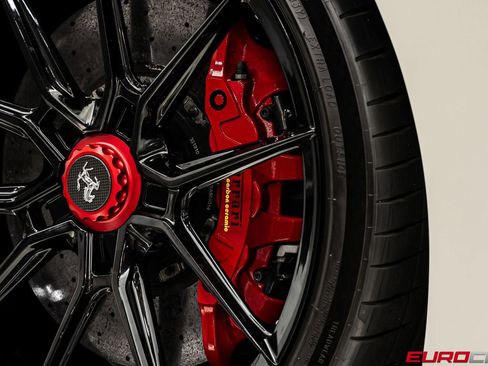 Used 2021 Ferrari F8 Tributo RWD image 34