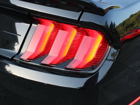 Used 2019 Ford Mustang Bullitt w/ Bullitt Electronics Package RWD image 30