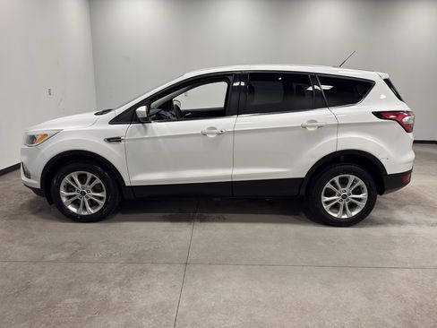 Certified 2017 Ford Escape SE image 5