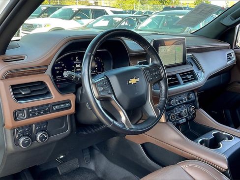 Used 2022 Chevrolet Suburban High Country w/ LPO, Illumination Package image 13